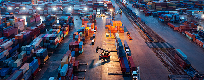 What is the Difference Between Supply Chain Management and Supply Chain Analytics?