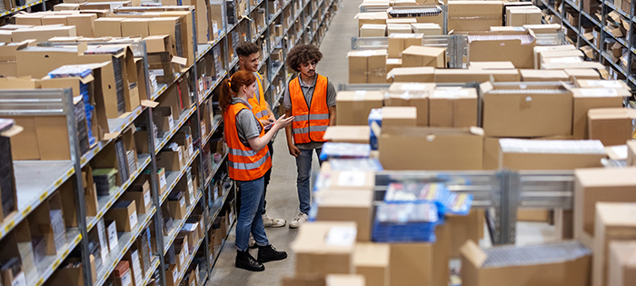How does warehouse management work?